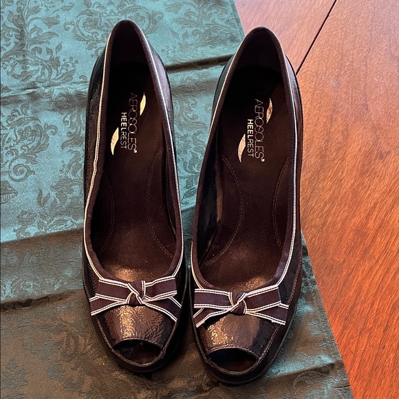 AEROSOLES Shoes - AEROSOLES Navy Peep-Toe Heels with Bow
